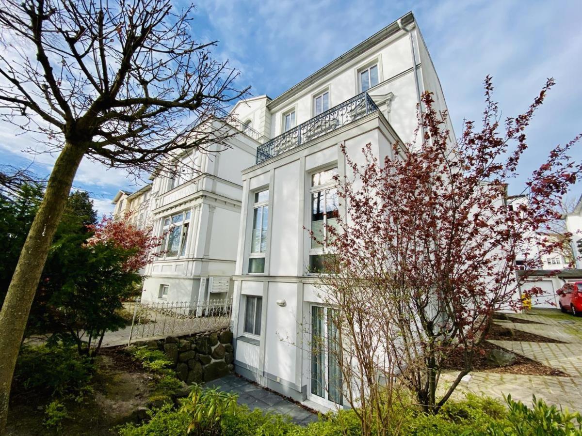 Diana, Koje, In Sichtweite Zum Apartment Rostock